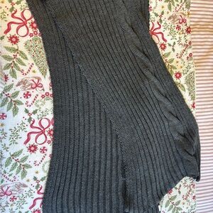 Gray Ribbed Knit Scarf
